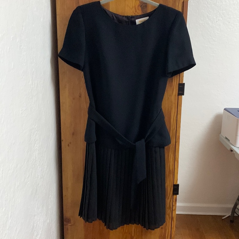 Talbots size 4 petite black belted pleated dress